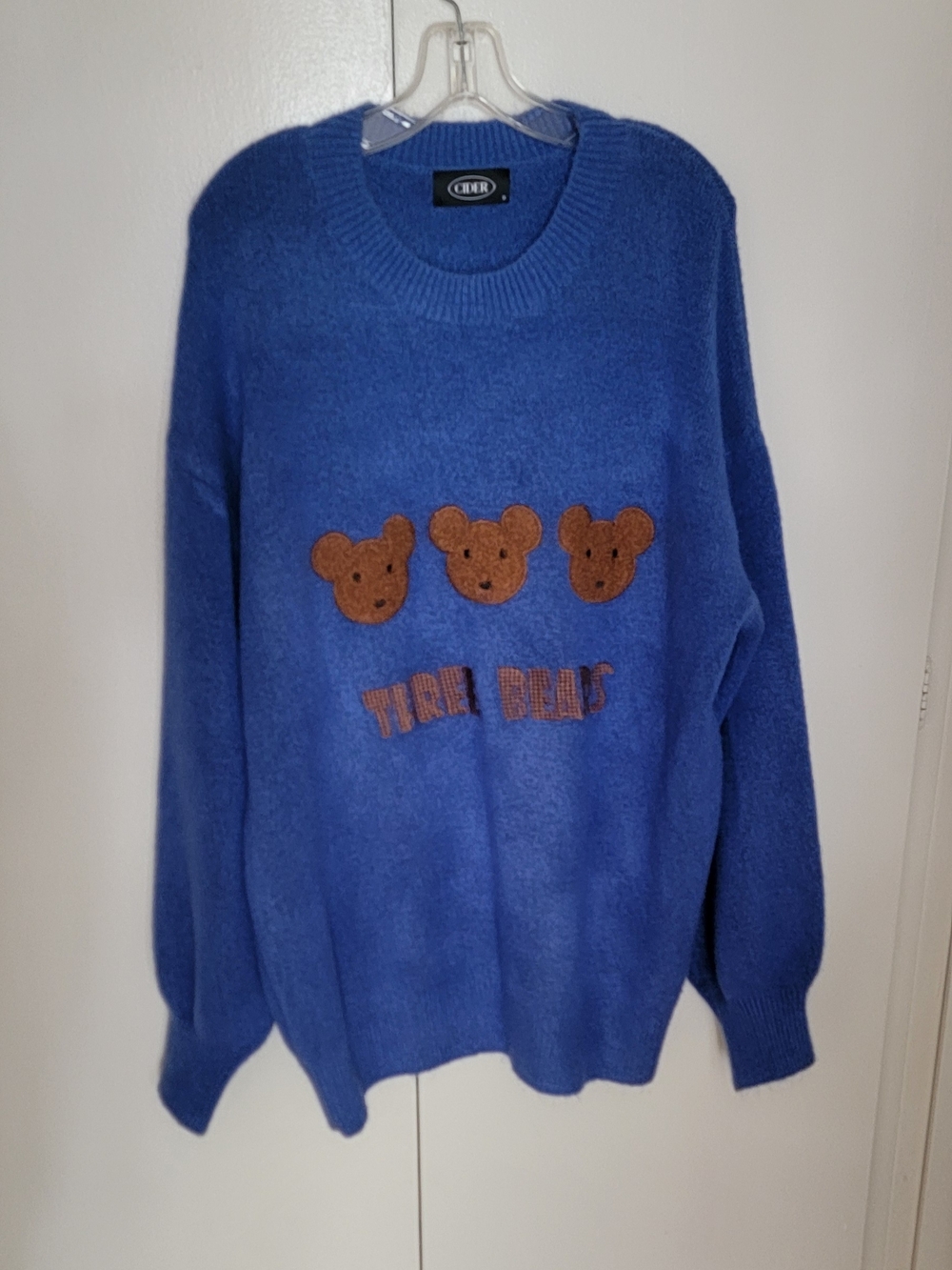 Cider Women Or Man  Oversized  Blue Crewneck Sweater with Brown Bear Appliqué